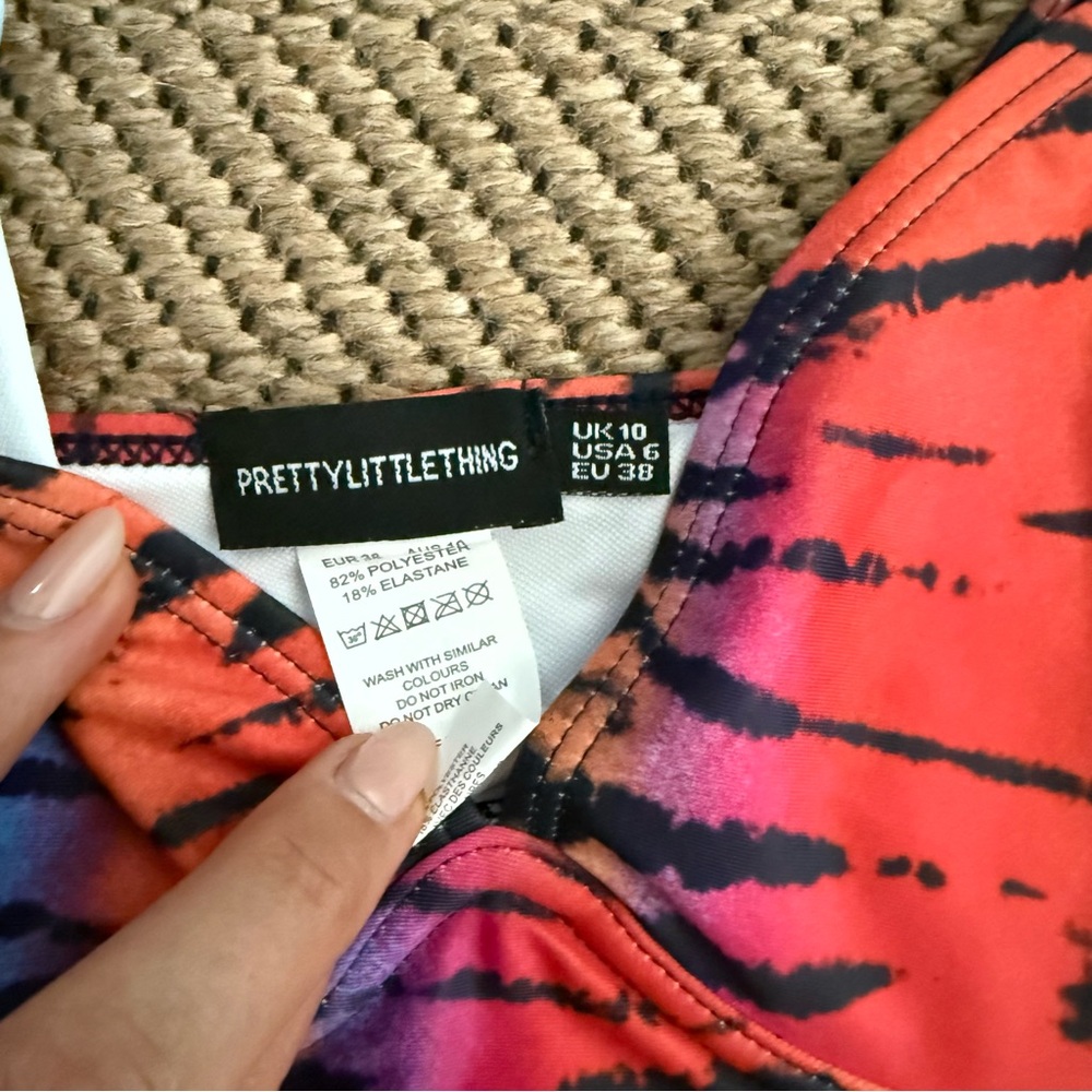PrettyLittleThing Multicolor Bikini Top - Picture 3 of 4